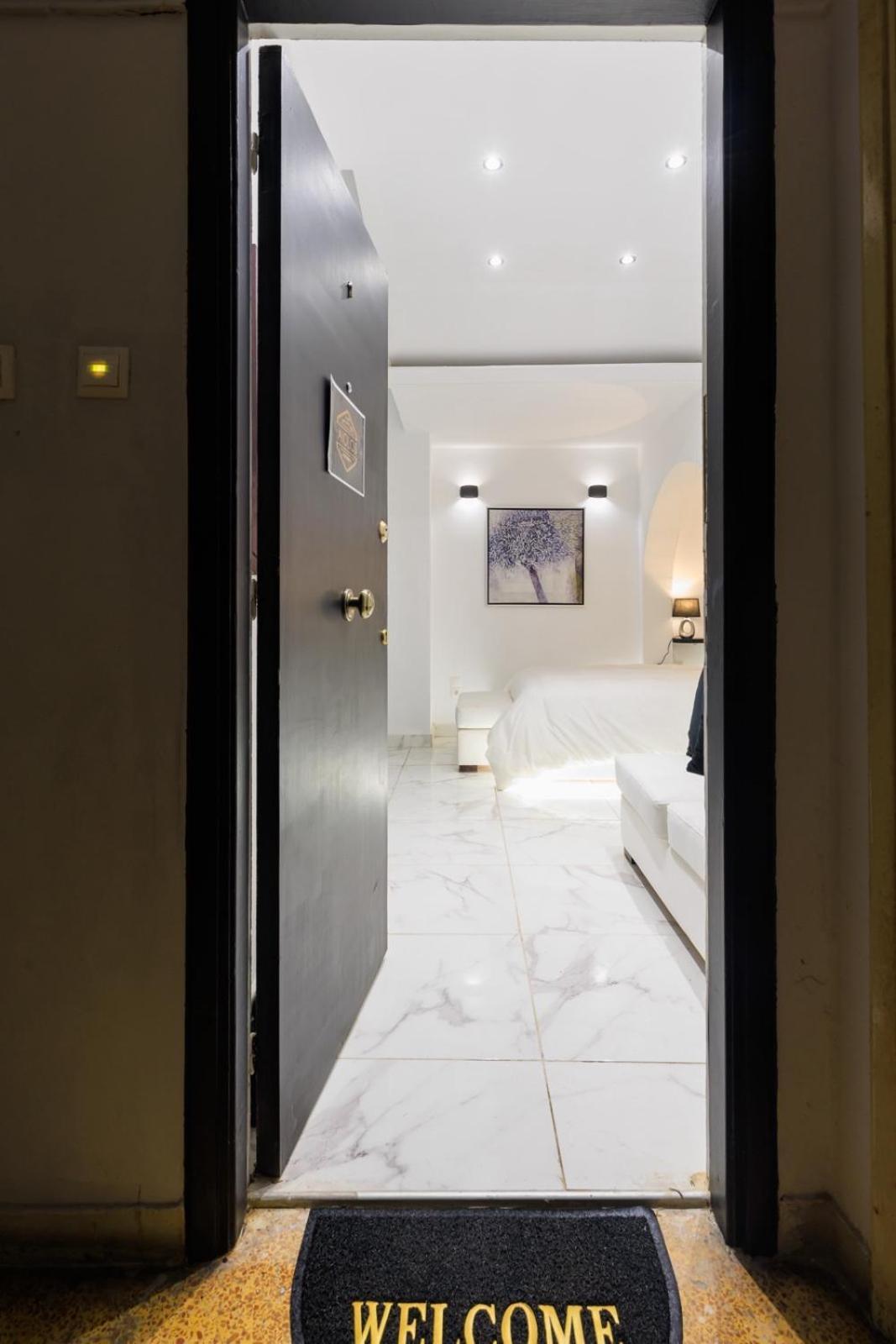 Aiolos Luxury Apartment Under Acropolis In Plaka Афіни Екстер'єр фото